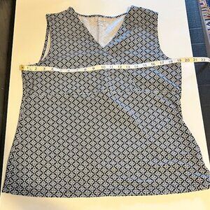 Croft & Barrow Summer Sleeveless Top Black & White Print